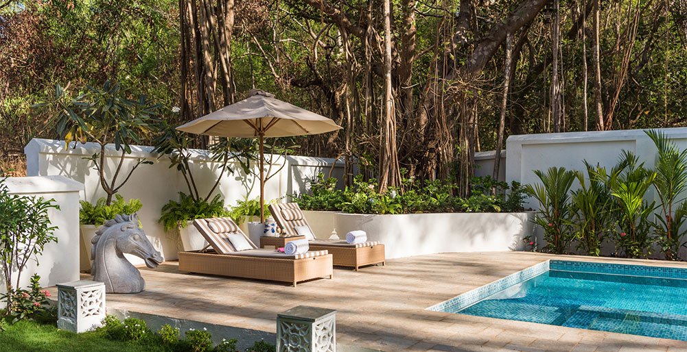 Villa Vivre - Poolside